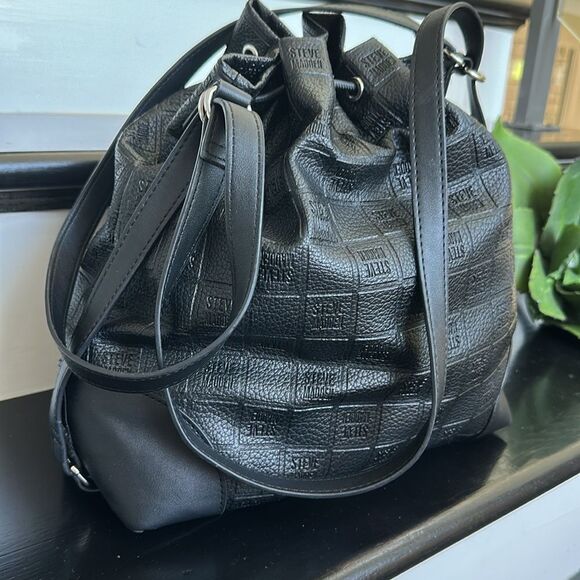 Steve Madden Black Faux Leather Bucket Crossbody Shoulder Bag, Drawstring - Picture 5 of 11